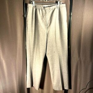 Pendleton  womens virgin wool pants 16W plus sized great shape grey